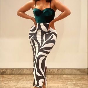 Swirl print maxi skirt